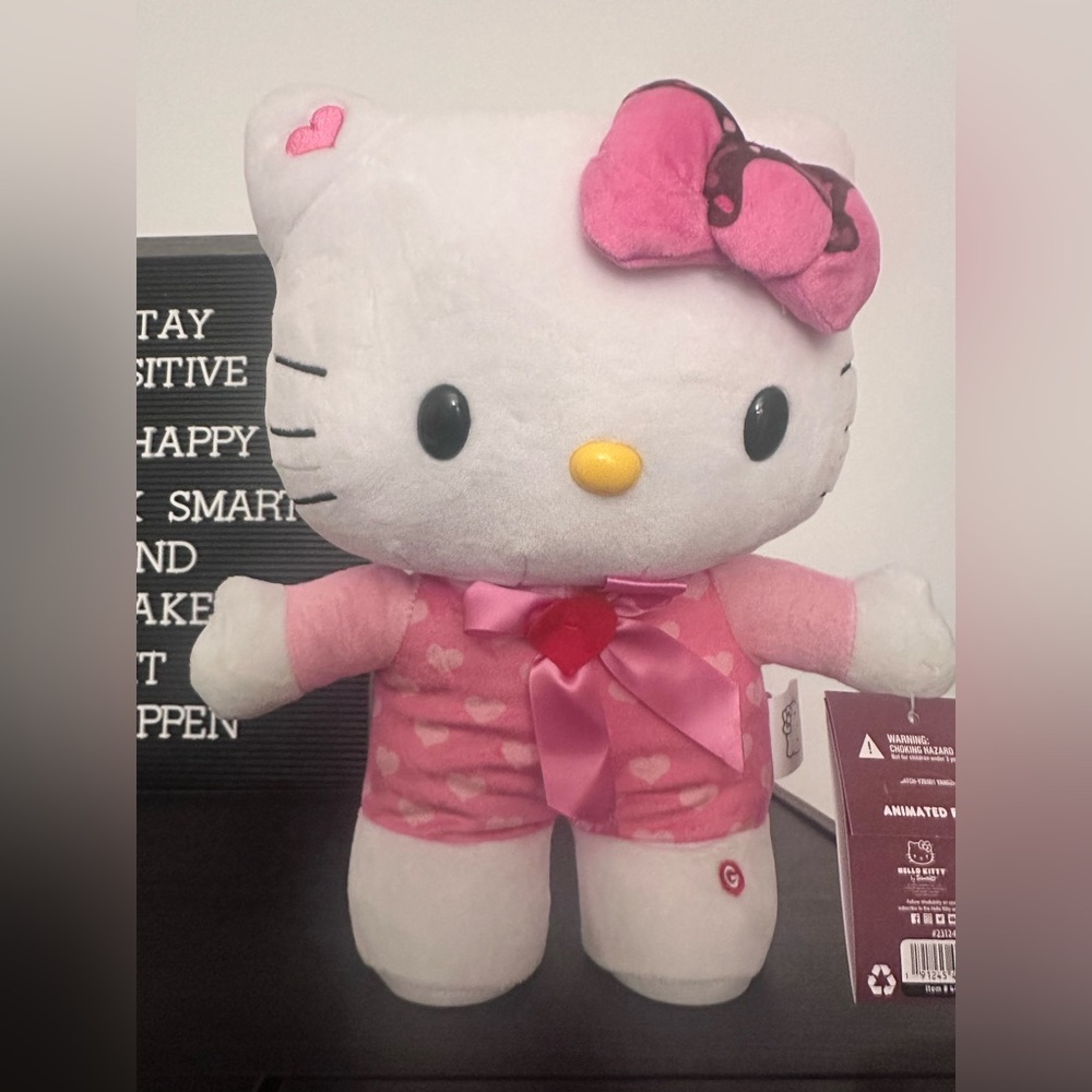 Hello Kitty Happy Shuffle Pink Hearts - Animated - Picture 4 of 6
